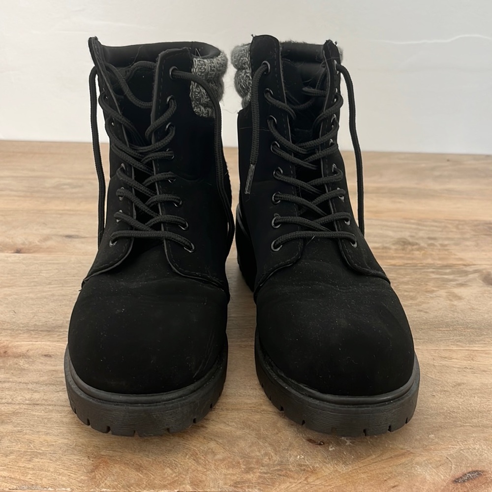 Black boots with a little heel